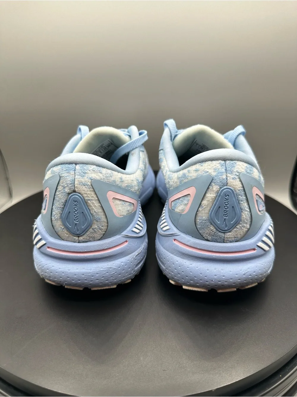 Brooks Adrenaline GTS 23 Running Sneakers Womens 7 B Light Blue Cloud Marble